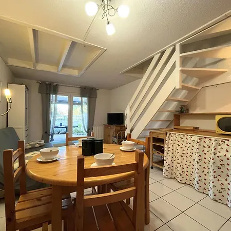 Pavillon Bora Bora, 2 Salles D Eau Et Piscine - Ga090-002 *