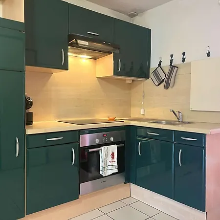 Pavillon Bora Bora, 2 Salles D Eau Et Piscine - Ga090-002 * Gruissan